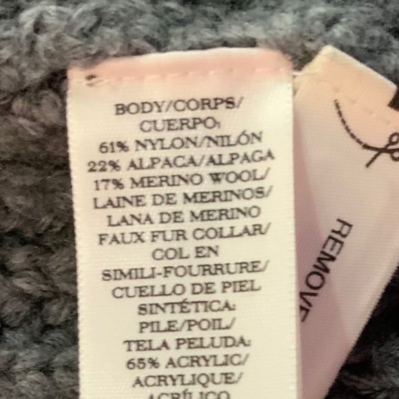 Ann Taylor Faux Fur Wool Chunky Knit Warm Winter Gray Sweater Size Medium - Picture 7 of 8